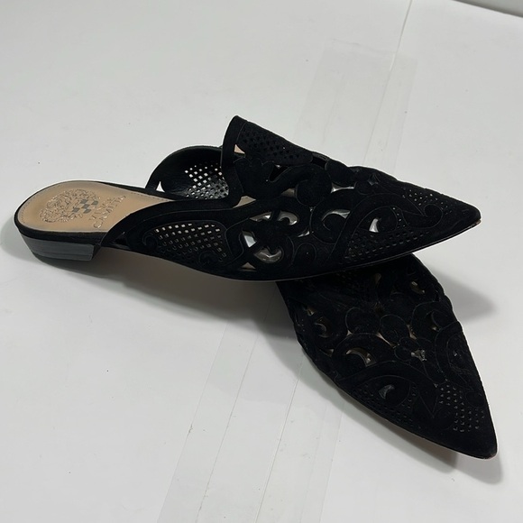 VINCE CAMUTO
Meekel Mules women’s black size 7 - Picture 11 of 13